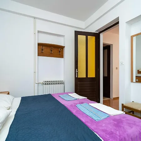 Klis -two-bedroom With Terrace Appartamento *