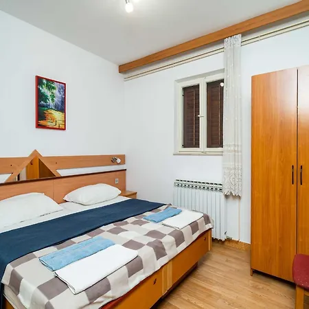 Klis -two-bedroom With Terrace Appartamento *